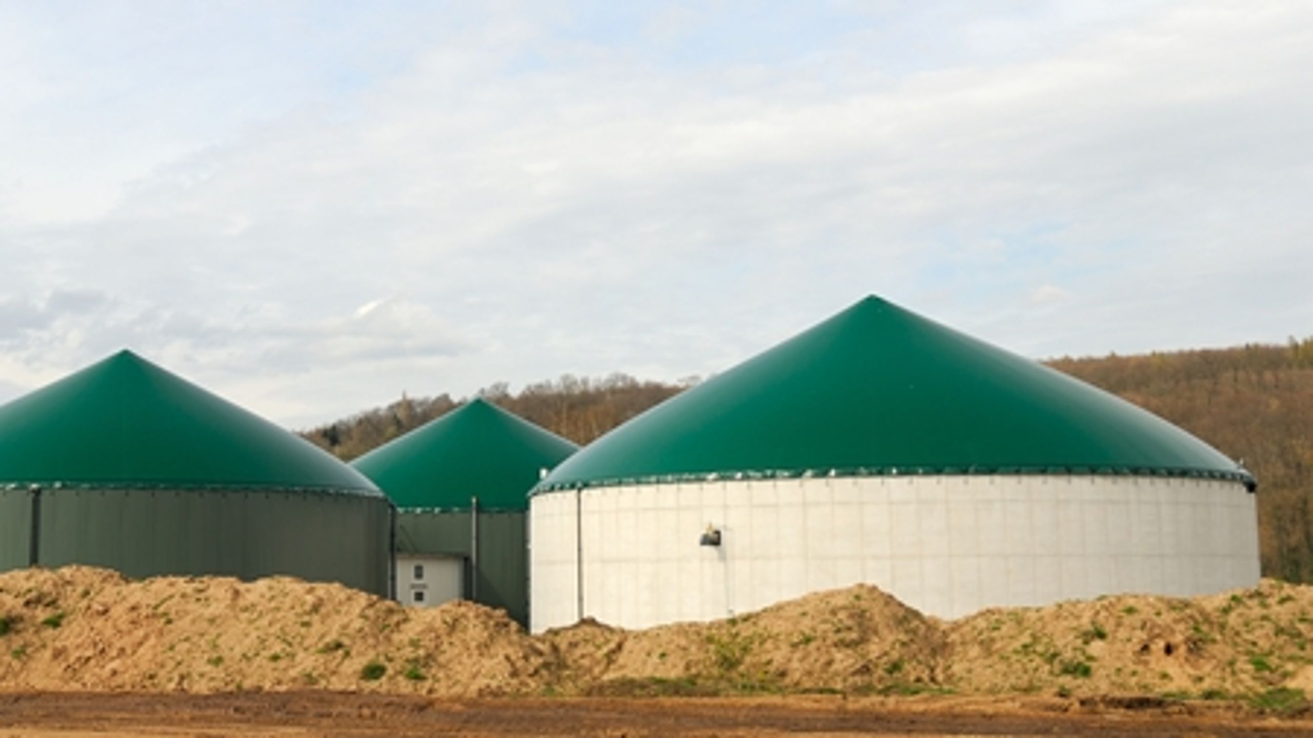 I energiaftalen fra 2012 skriver partierne, at der skal gennemføres en "ambitiøs" udbygning af biogas i Danmark.