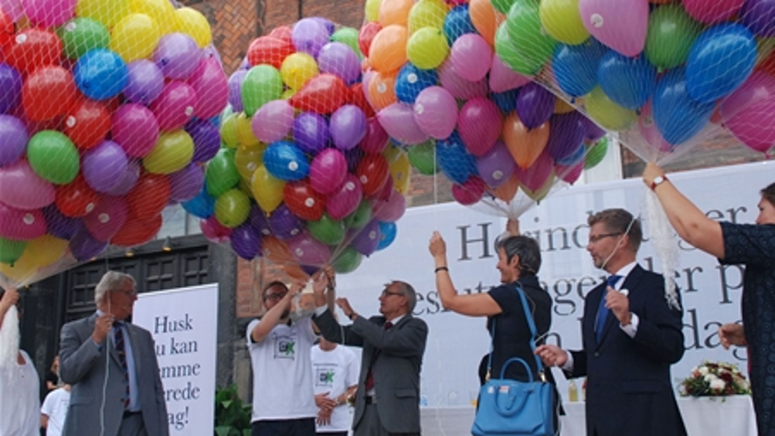 Kampagnen for at hæve valgdeltagelsen ved kommunalvalget blev kickstartet med balloner.