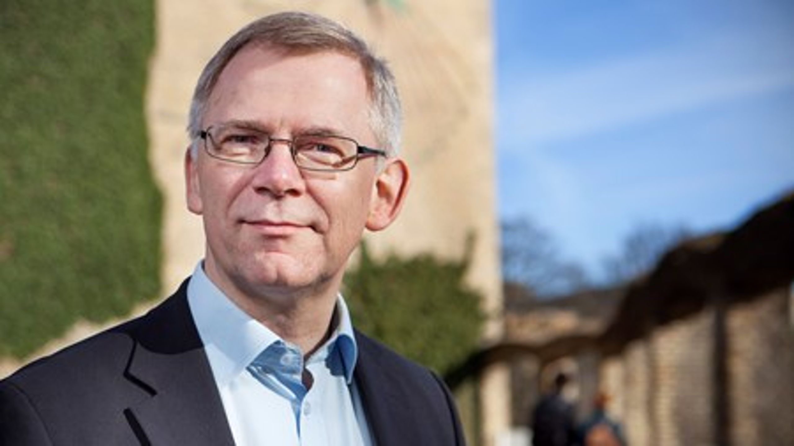 Rektor Brian Bech Nielsen fra Aarhus Universitet er en af de rektorer, der kan begynde at koncentrere sig om nye mål, efter universitetet i Aarhus er tæt på at få balance i økonomien. Sidste år var underskuddet på 12 millioner kroner. <br>