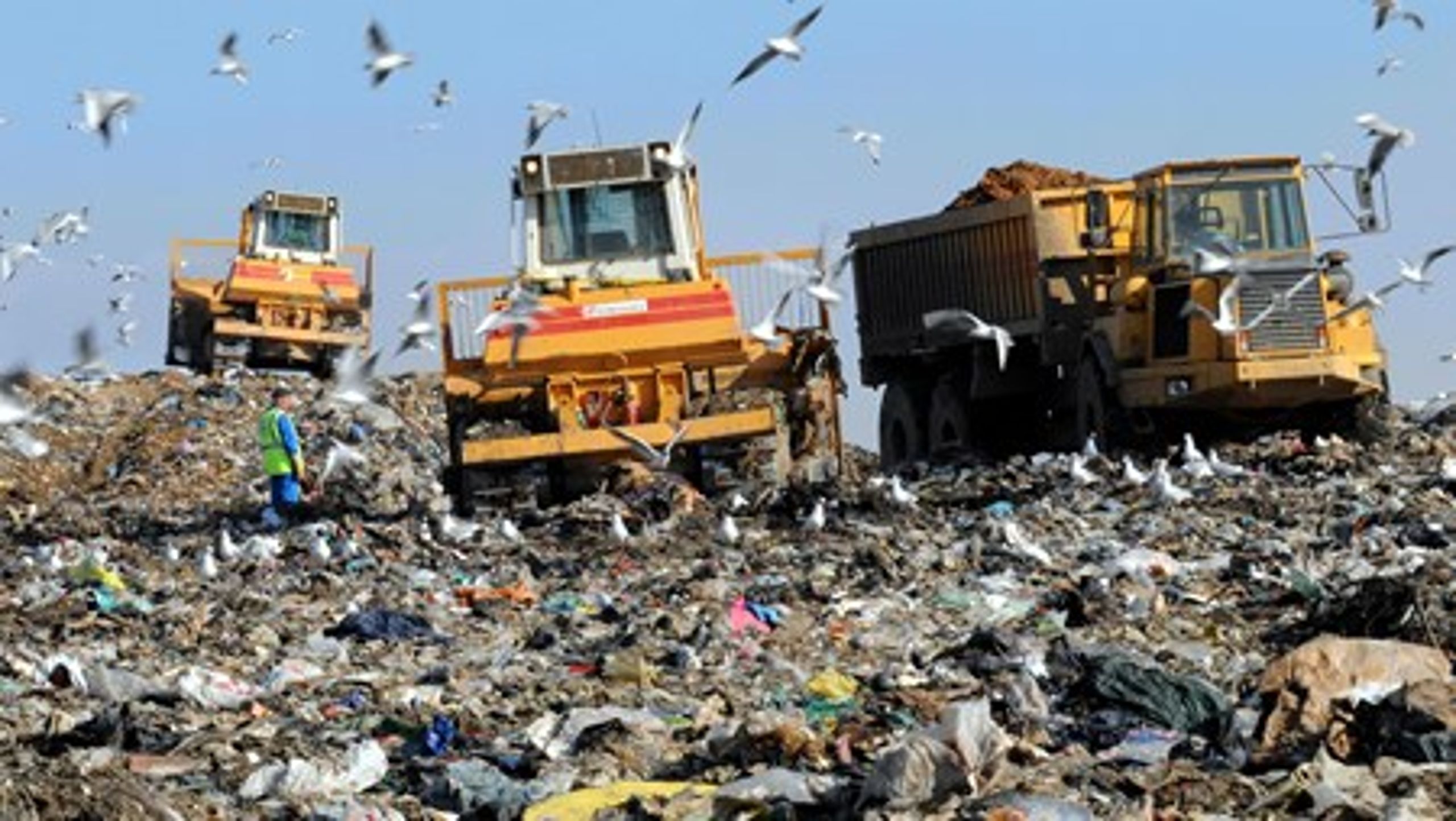 Automatisk sortering af affald ses af mange som en genvej til at øge genanvendelsen i samfundet. I Vejle Kommune er man dog frustreret over, at man ikke kan få lov at opføre et sorteringsanlæg, som håndterer affald fra både husholdninger og virksomheder.