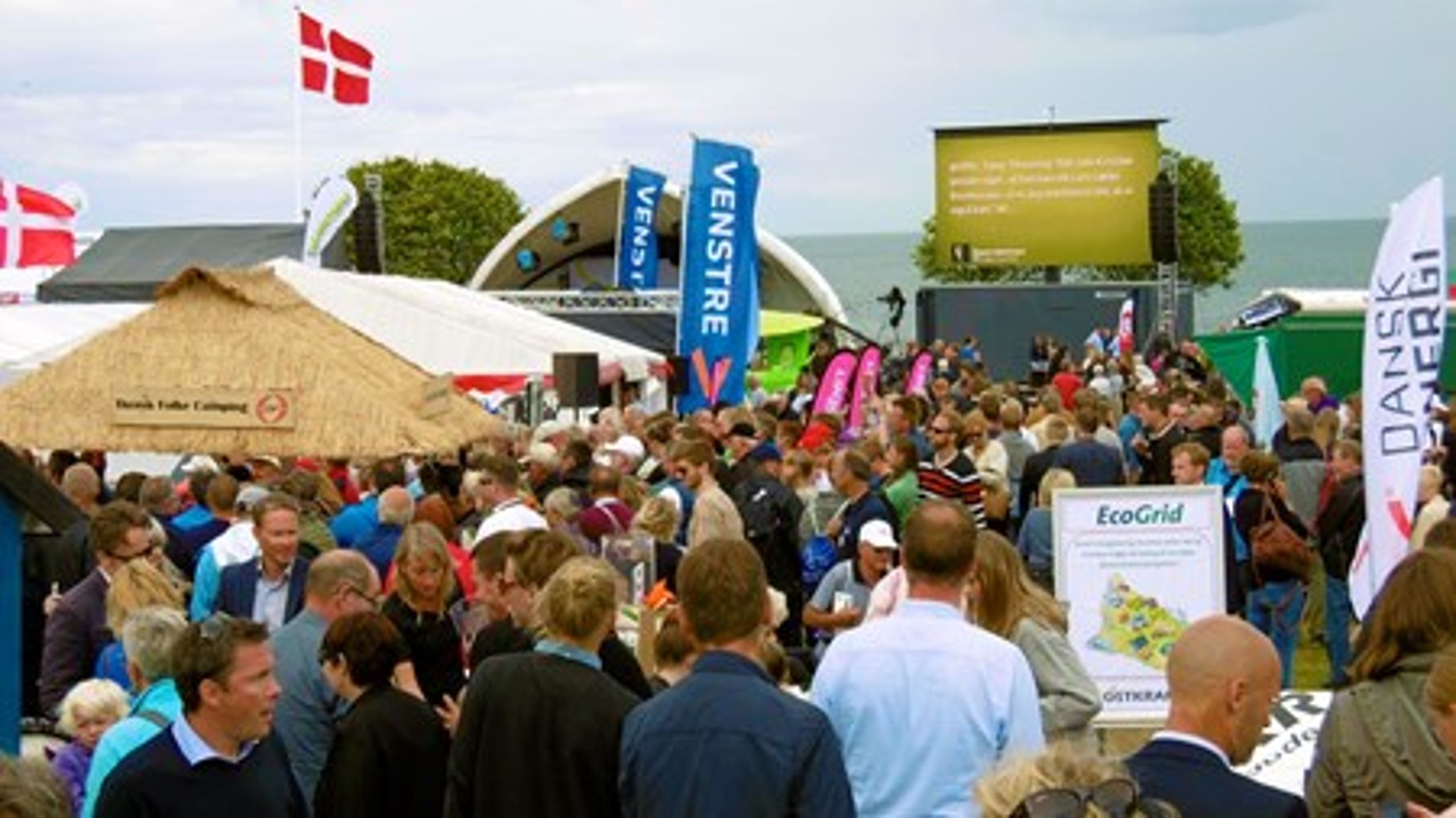 Velbesøgt Folkemøde 2014. <br>Selvom der er valgkamp, er der stadig vigtige debatter og politiske samtaler på folkemødet i Allinge 2015, skriver Rulle Grabow.&nbsp;