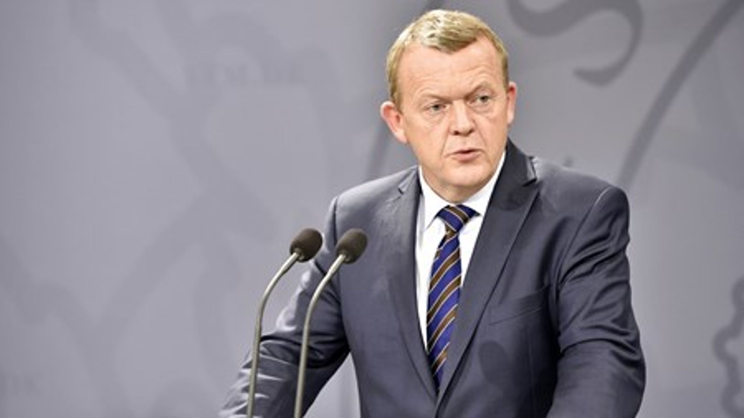 "Løkke er udfordret, men han har også fået en stor chance for at skabe et nyt og mere positivt billede af sig selv. Og man kan roligt regne med, at den politiske håndværker er godt i gang i maskinrummet," skriver Jarl Cordua.&nbsp;