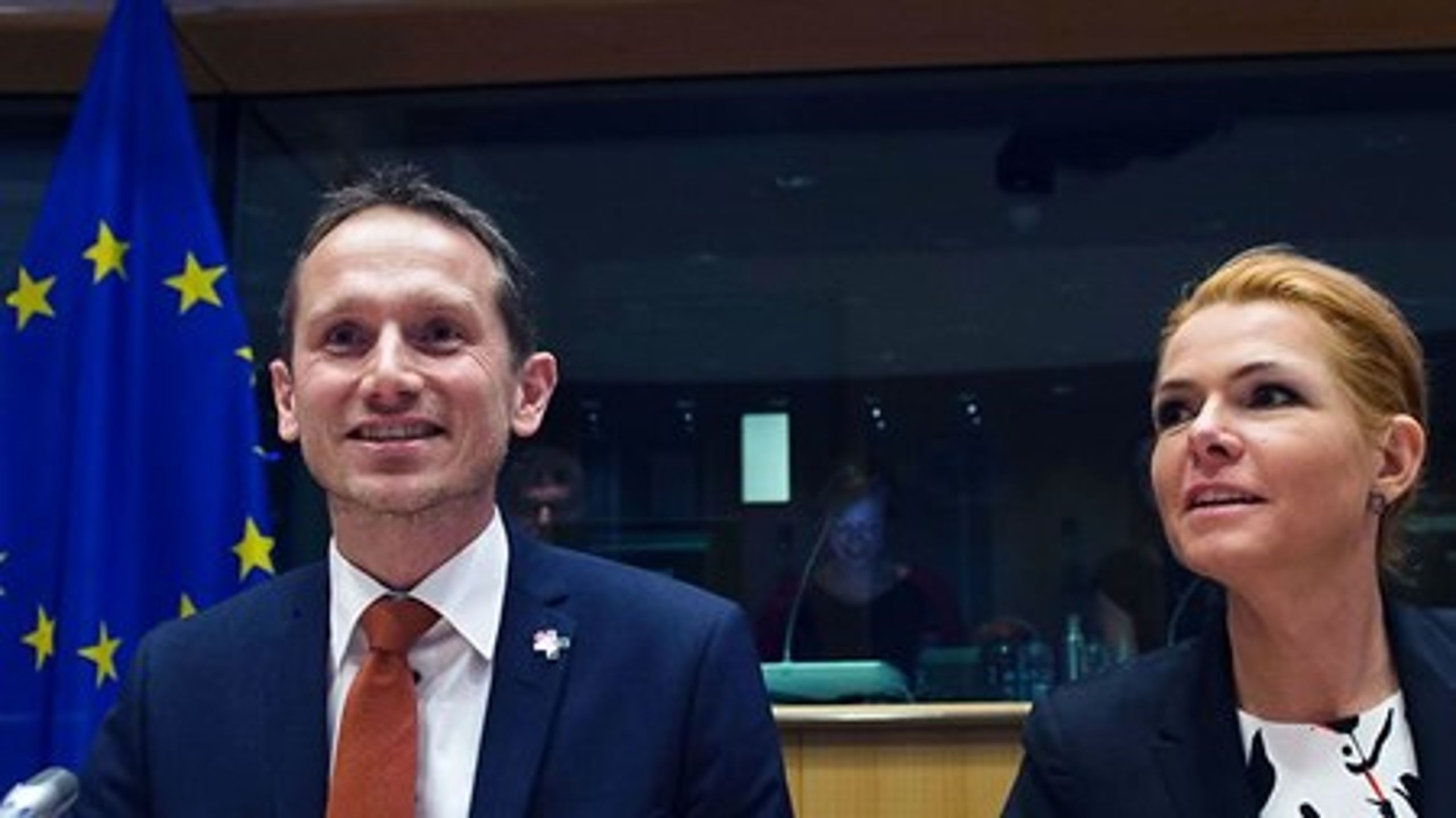 I sidste uge tog integrationsminister Inger Støjberg (V) og udenrigsminister Kristian Jensen (V) til Bruxelles for at overbevise EU's folkevalgte om, at danske asylstramninger ikke var så slemme, som de blev gjort til. Mandag skal EU-Parlamentets Udvalg for borgerrettigheder afgøre, om de er overbeviste.