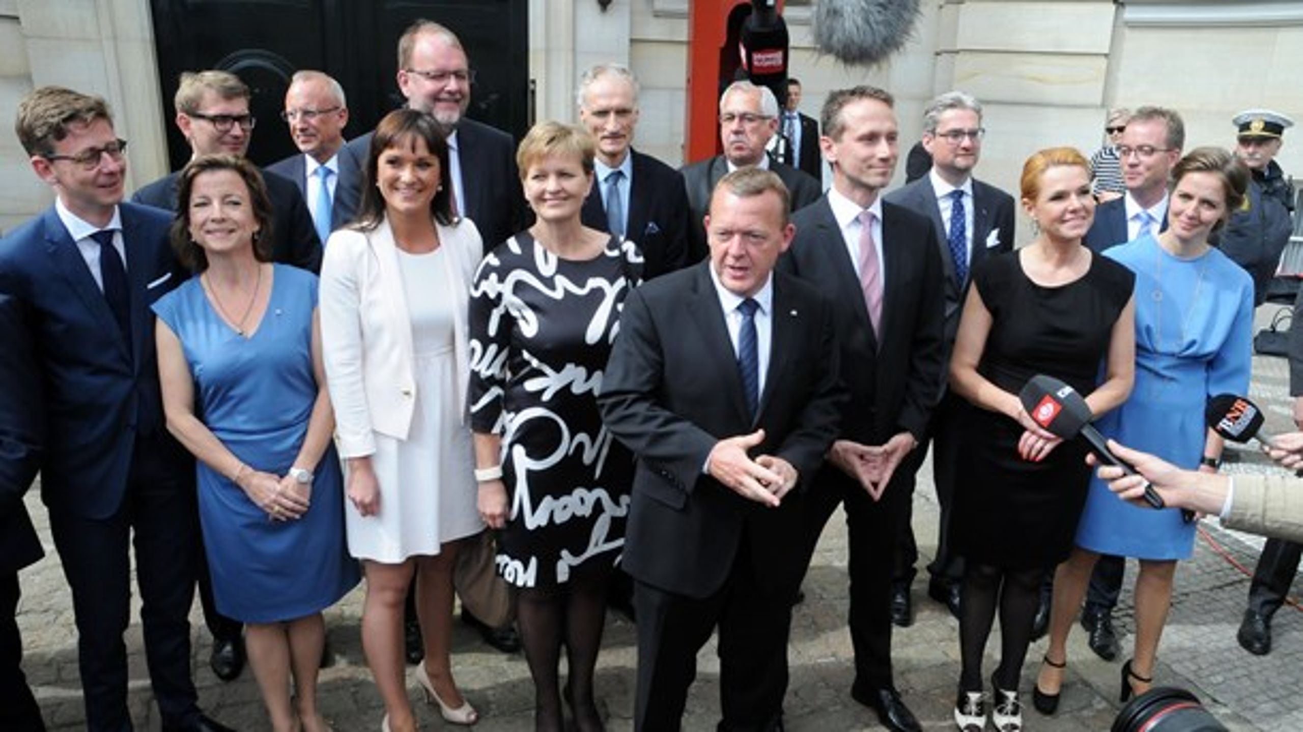 Løkke præsenterede sin V-regering på Amalienborg 28. juni 2015.&nbsp;