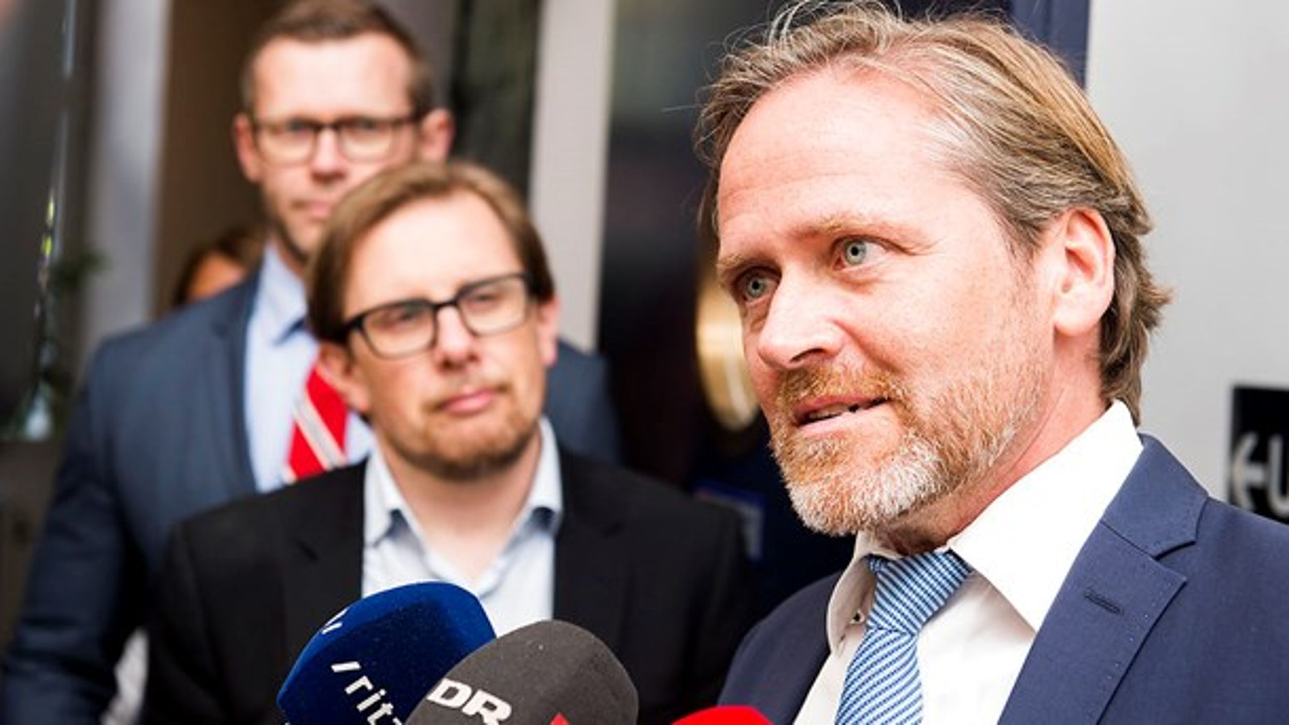 Anders Samuelsen står fast på sine krav efter første sættemøde i Finansministeriet.