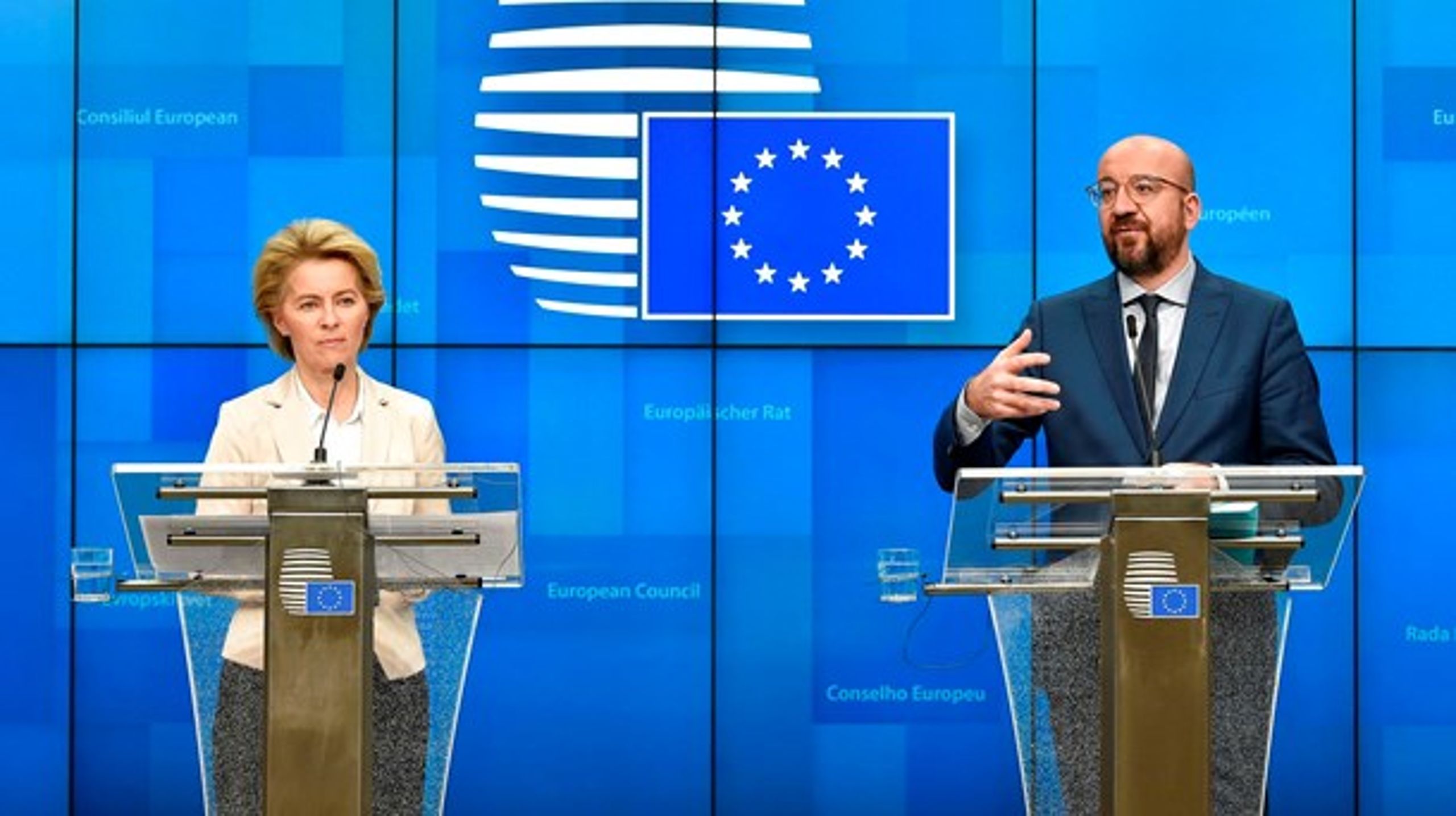 EU-Kommissionens formand,&nbsp;Ursula von der Leyen, og EU-Rådets formand, Charles Michel, tager afstand fra USA's indrejseforbud, der gælder alle EU-borgere de næste 30 dage.