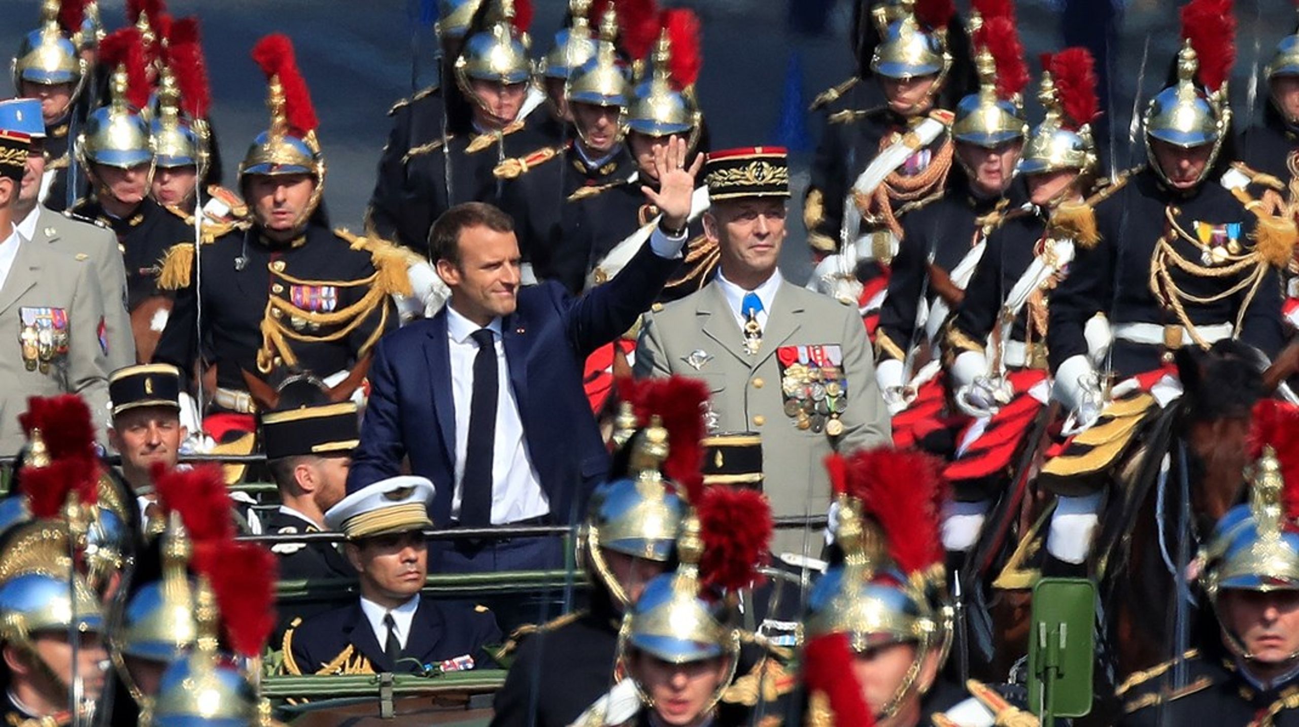 Den franske præsident, Emmanuel Macron, der her ses til militærparade i anledning af Frankrigs nationaldag i 2018, vil gerne have mere EU-forsvar.