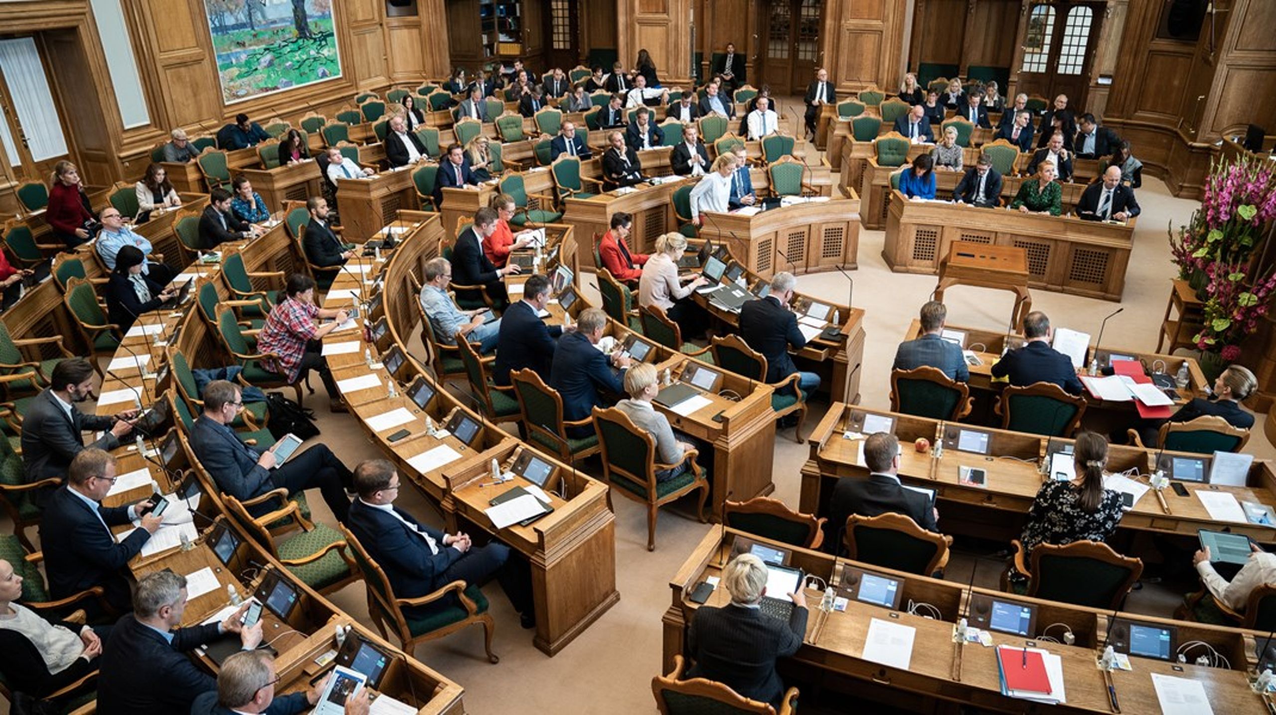 Under åbningsdebatten torsdag den 7. oktober var der forstummende stille hvad angår situationen i sundhedsvæsnet, mener sygeplejerske Dorte Hesselberg Jensen.