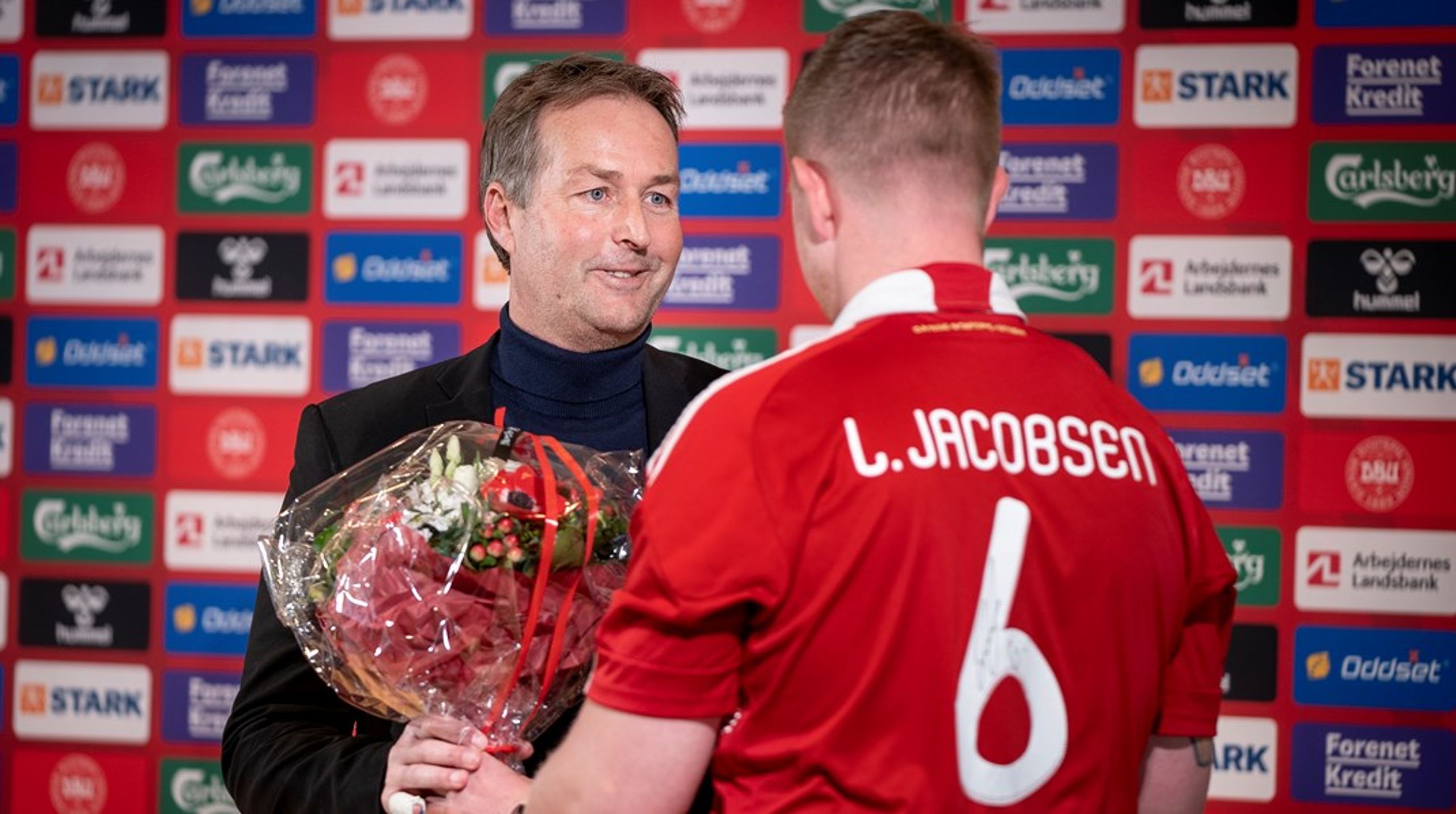 Kasper Hjulmand er blevet kåret som Årets Træner 2021.