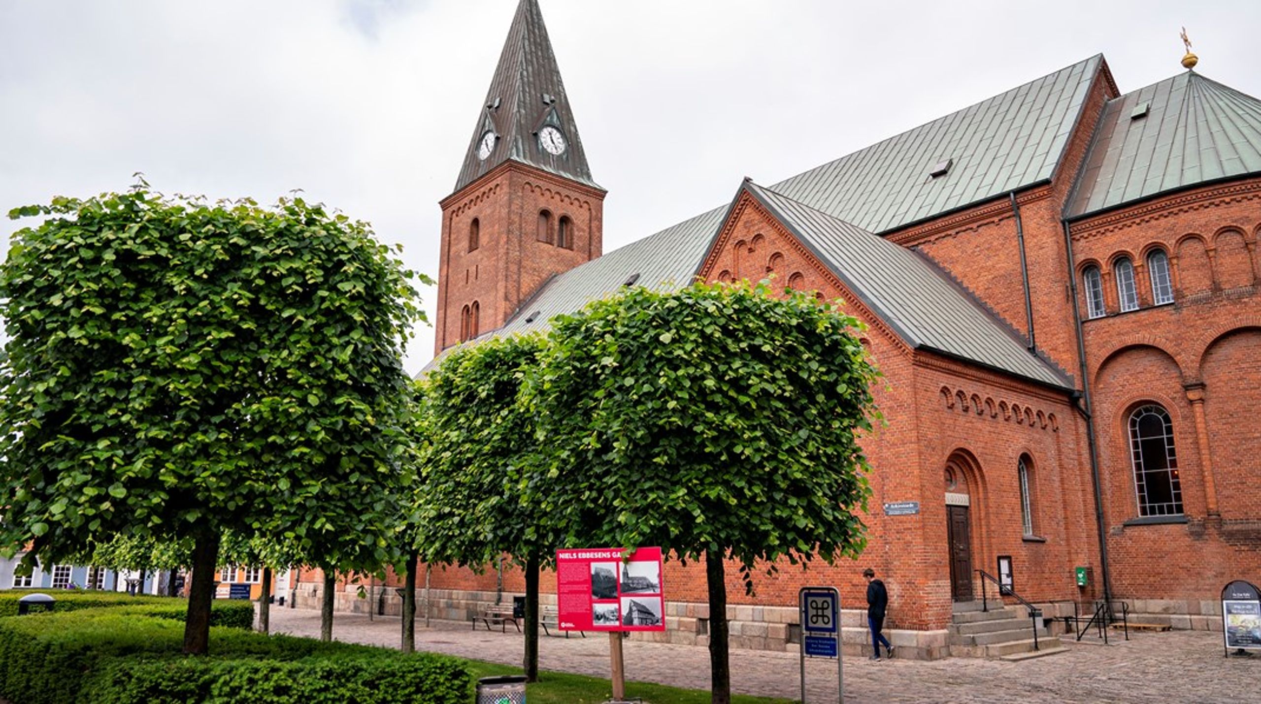 Folkekirken det største frivillige fællesskab i det danske samfund, og den fortjener opmærksomhed, når Folketinget er sammensat og tager hul på en ny samling, skriver Søren Abildgaard.