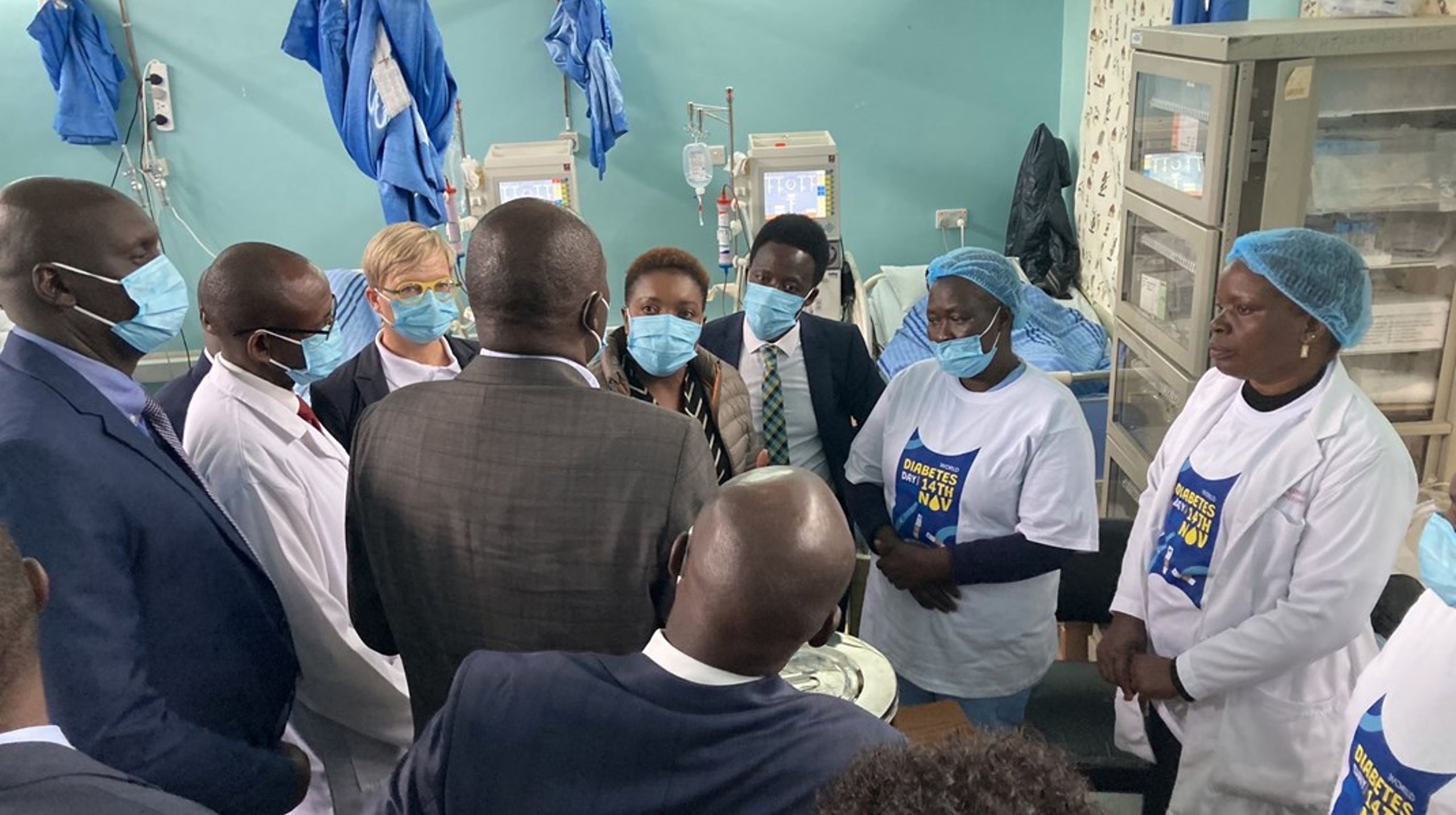 Kenya, Iten Regional Referral Hospital, besøg i dialyseenhed sammen med Kenyas sundhedsminister, Hon. Susan Nakhumicha Wafula, og delegation 14. november 2023. Billedet blev ikke taget i forbindelse med besøget i Eswatini.