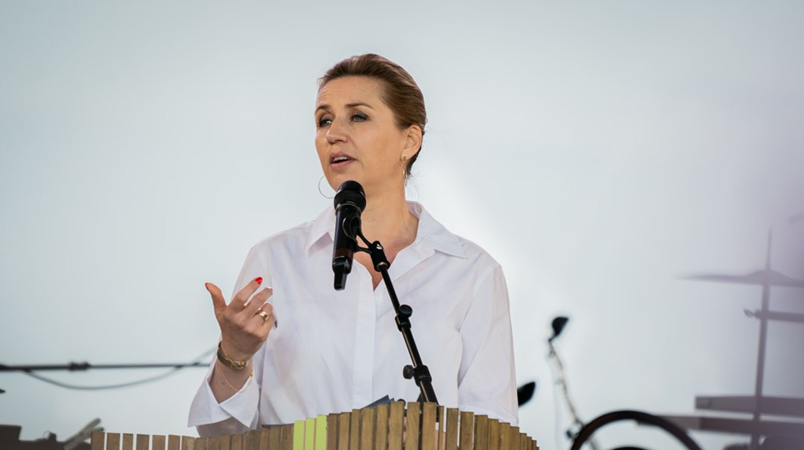 Det var på Folkemødet i sommeren 2023, at statsminister Mette Frederiksen første gang luftede sine tanker om aktiv dødshjælp. Siden har hun ved flere lejligheder understreget, at hun er tilhænger af dødshjælp.