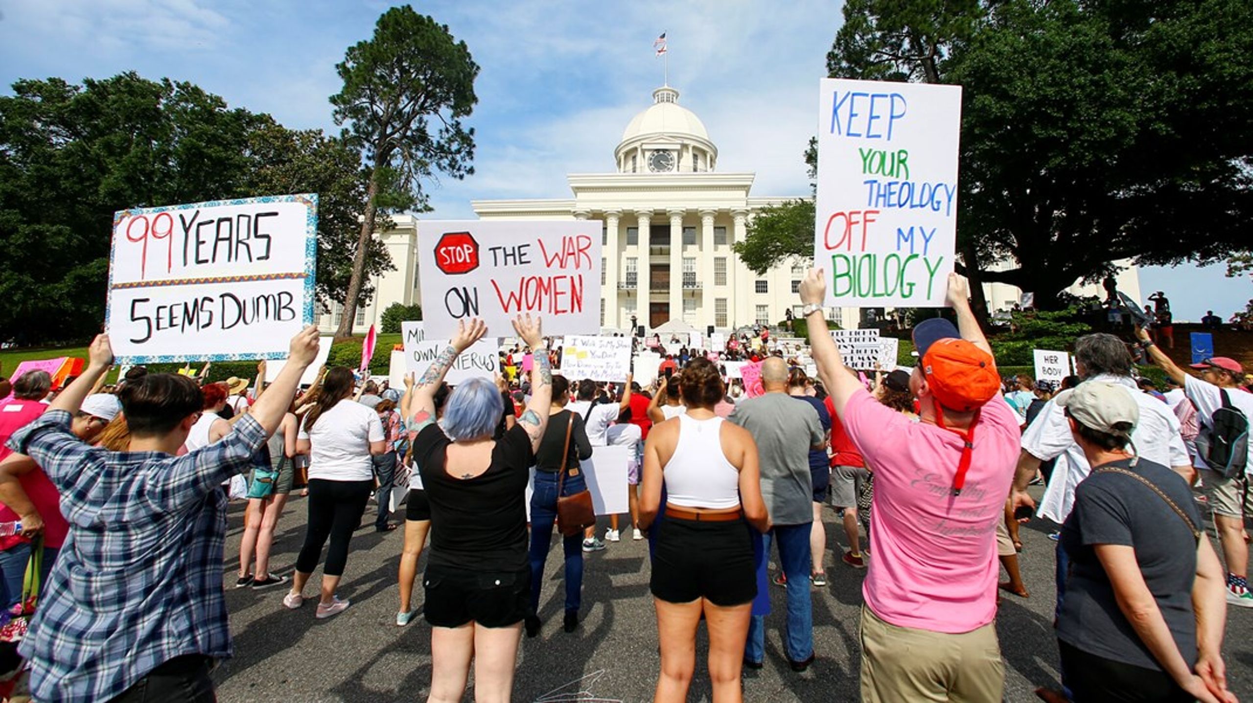 I flere stater demonstrerer amerikanske kvinder for retten til fri abort.&nbsp;