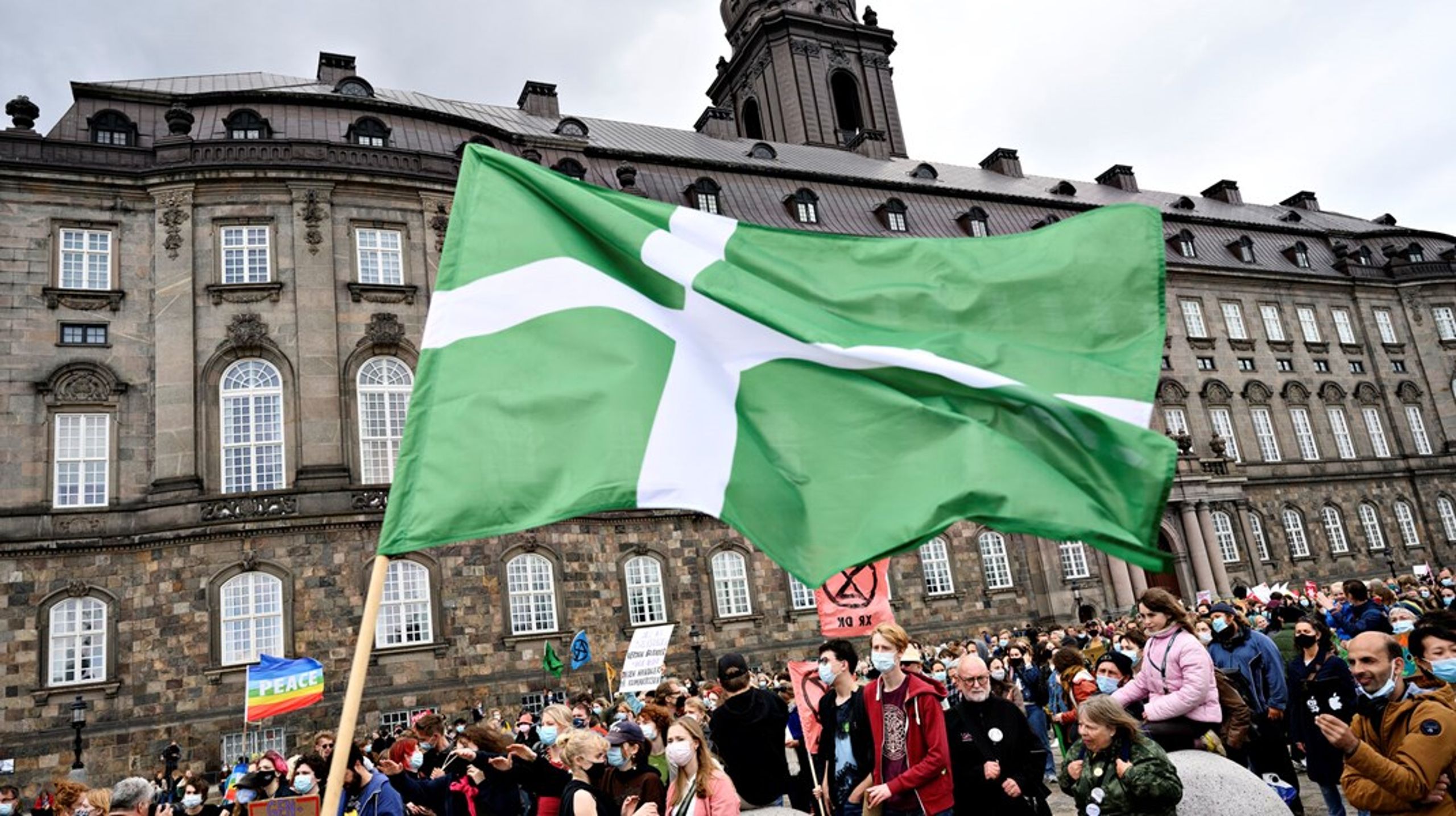 Klimademonstration foran Christiansborg.