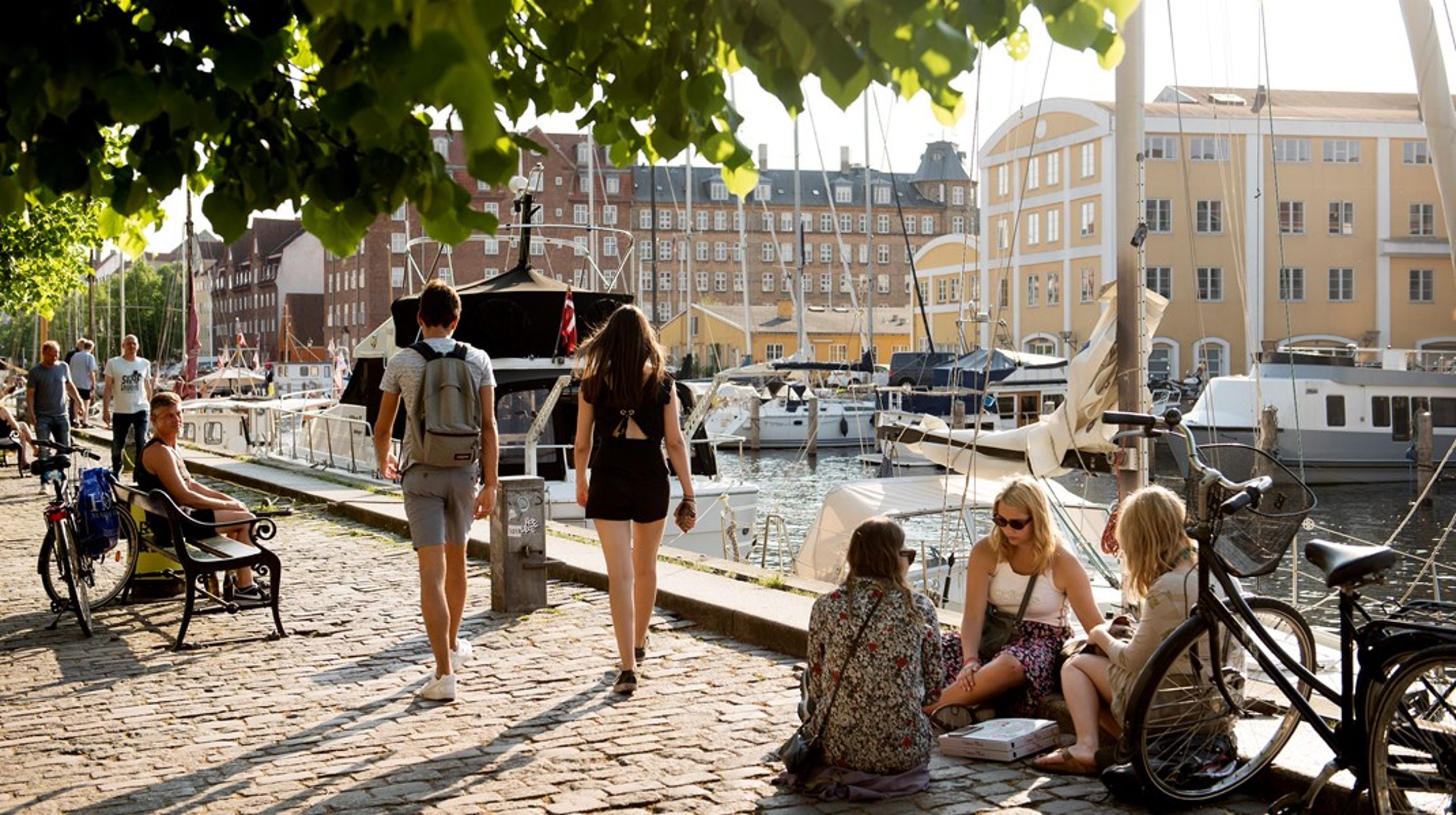 København er en fantastisk by at bebo og besøge. Vores by skal være et gæstfrit sted, som turisterne kan nyde godt af, men vi skal samtidig være bevidste om, at de slider på byen, skriver Asbjørn Kaasgaard. Arkivfoto.