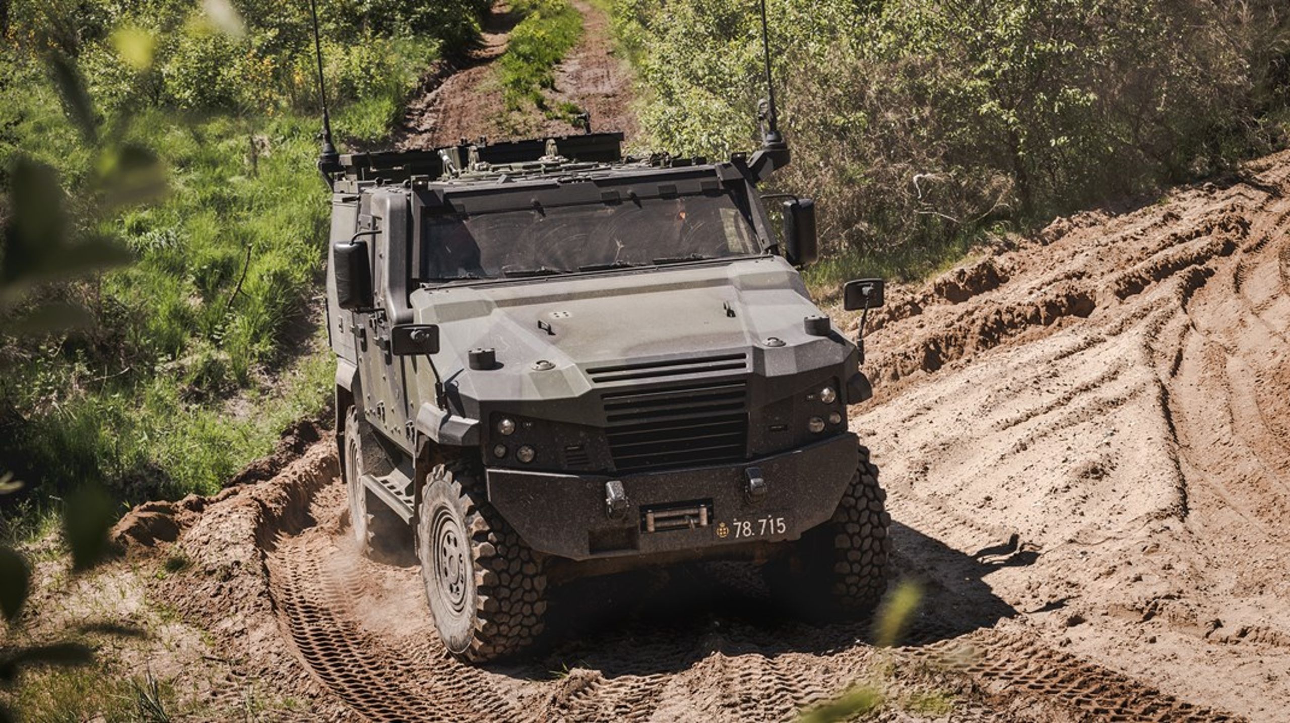 Anskaffelsen af pansrede patruljekøretøjer af typen Eagle V for 240 millioner kroner er et af de indkøb, som Rigsrevisionen har kigget nærmere på.