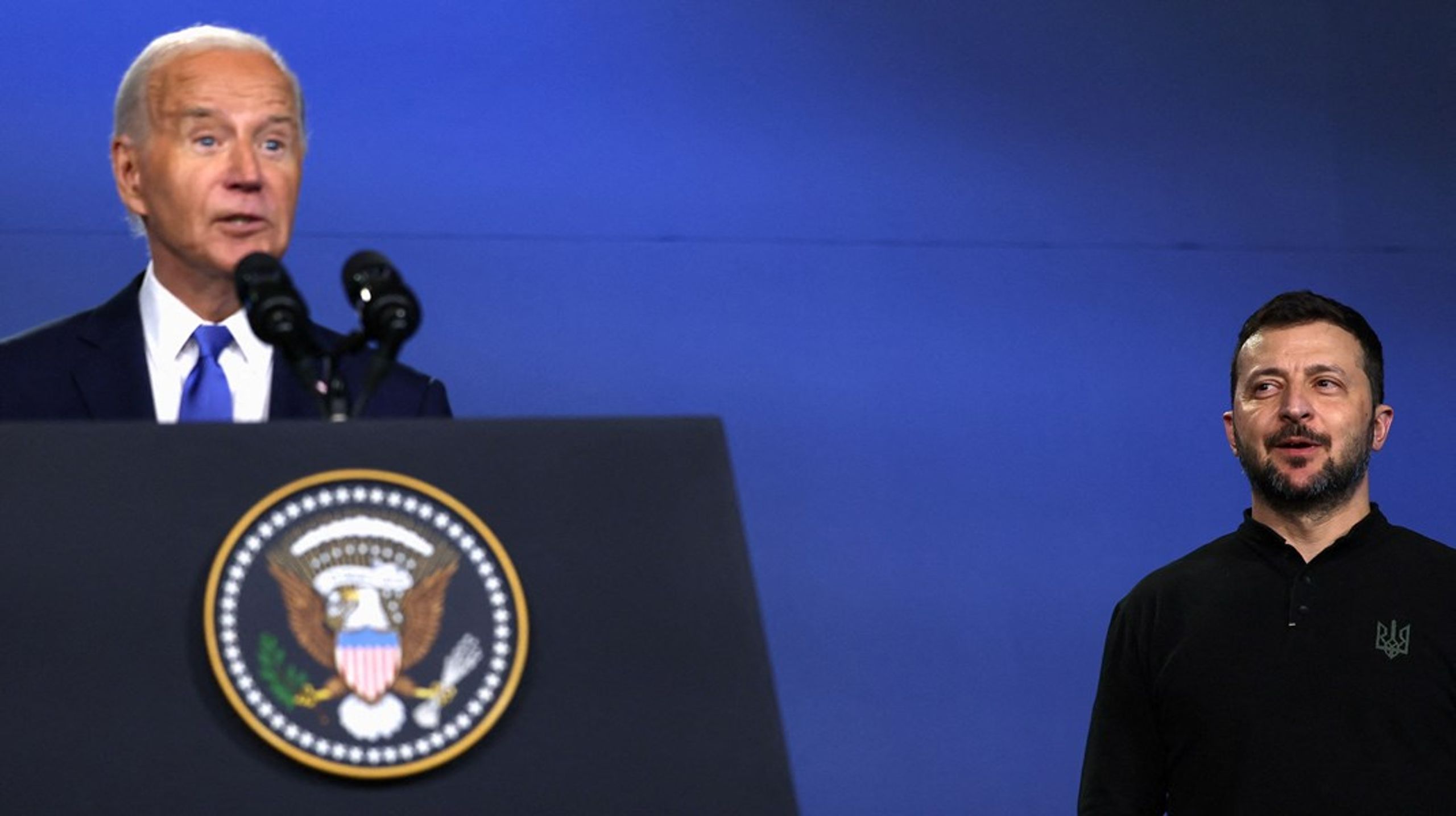 Billedet er taget få øjeblikke før præsident Biden kommer til at præsentere Ukraines præsident Zelenskyj som præsident Putin.&nbsp;