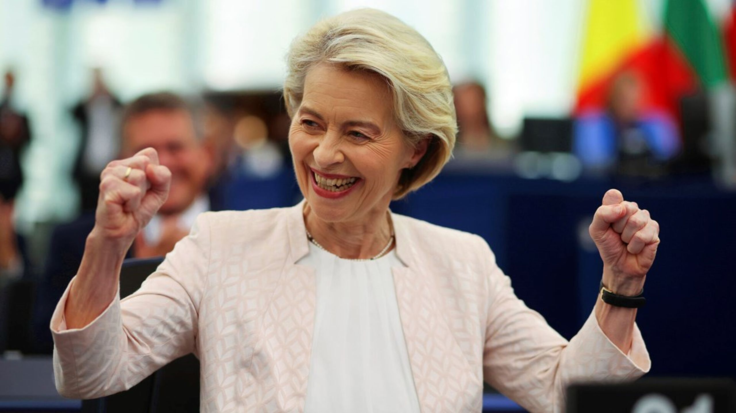 Ursula von der Leyen var tydeligt lettet, da spændingen blev udløst og resultatet af Europa-Parlamentets afstemning blev proklameret torsdag eftermiddag.
