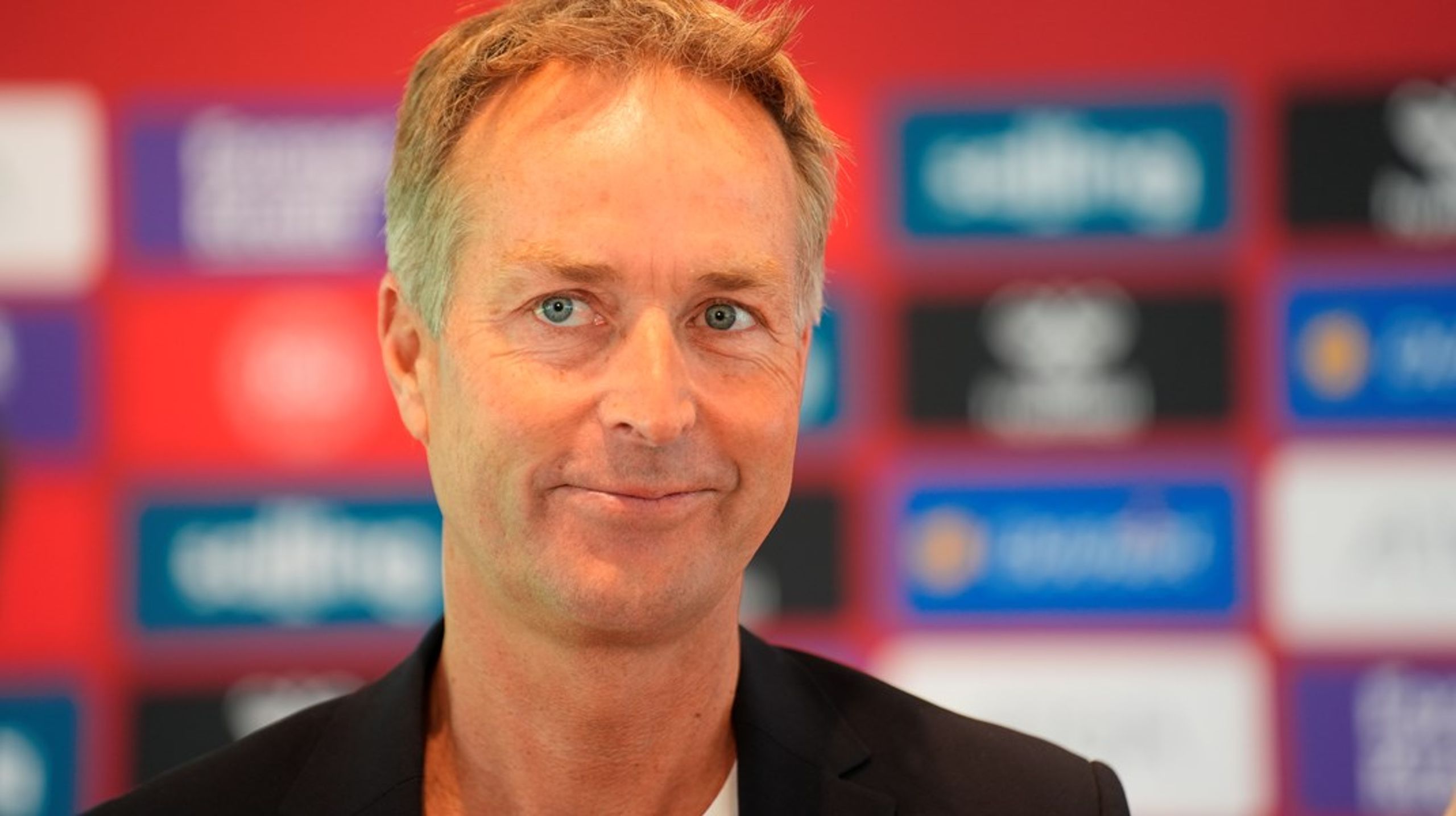 Kasper Hjulmand har valgt at stoppe som landstræner for det danske herrelandshold.