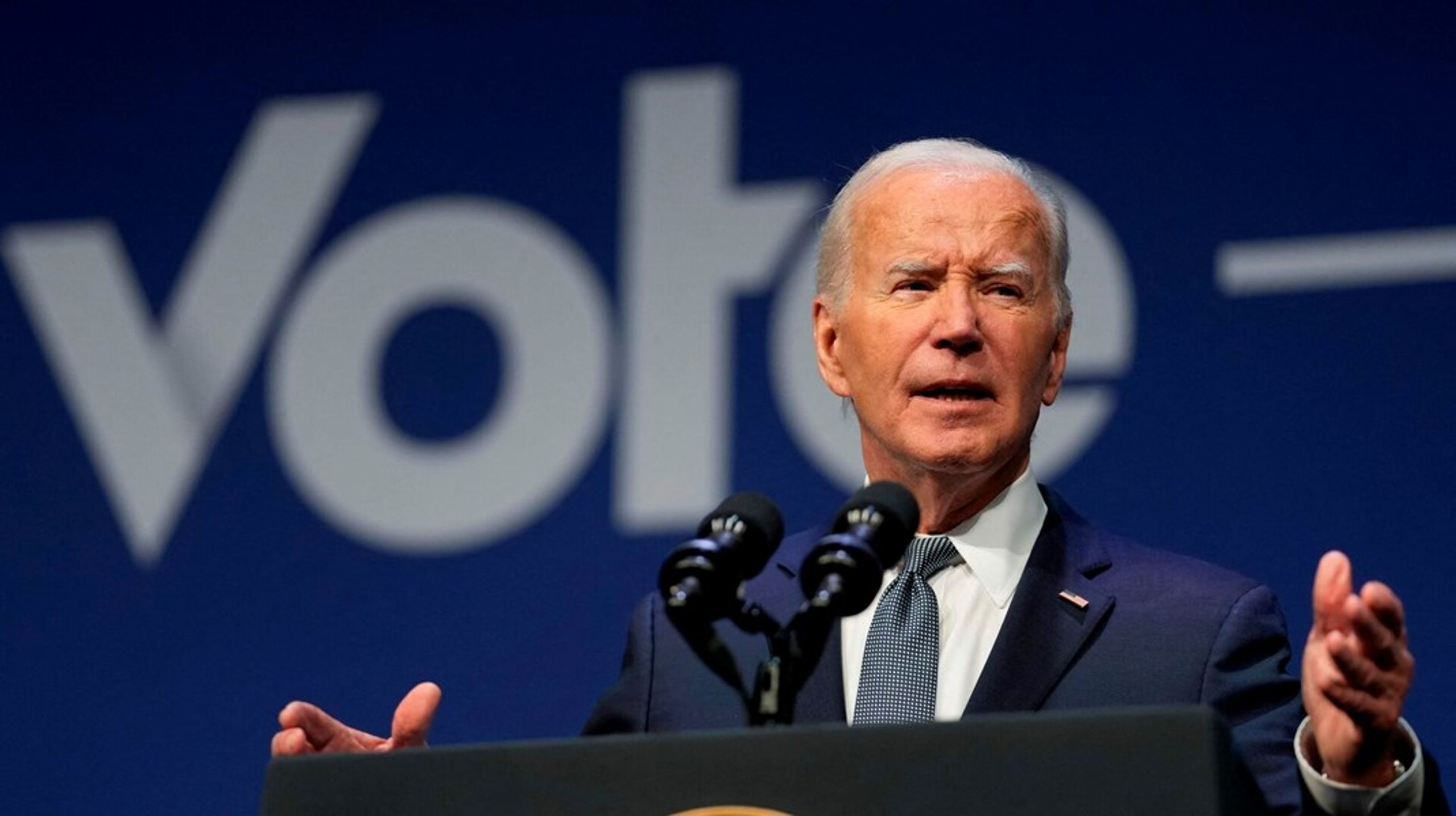 Joe Biden har valgt at trække sig som Demokraternes præsidentkandidat til valget i november.
