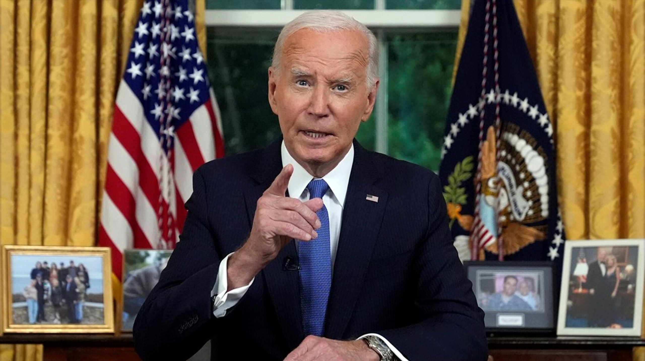 "Intet er vigtigere end at redde vores demokrati, heller ikke personlige ambitioner", sagde Joe Biden i en tale&nbsp;fra Det Hvide Hus.
