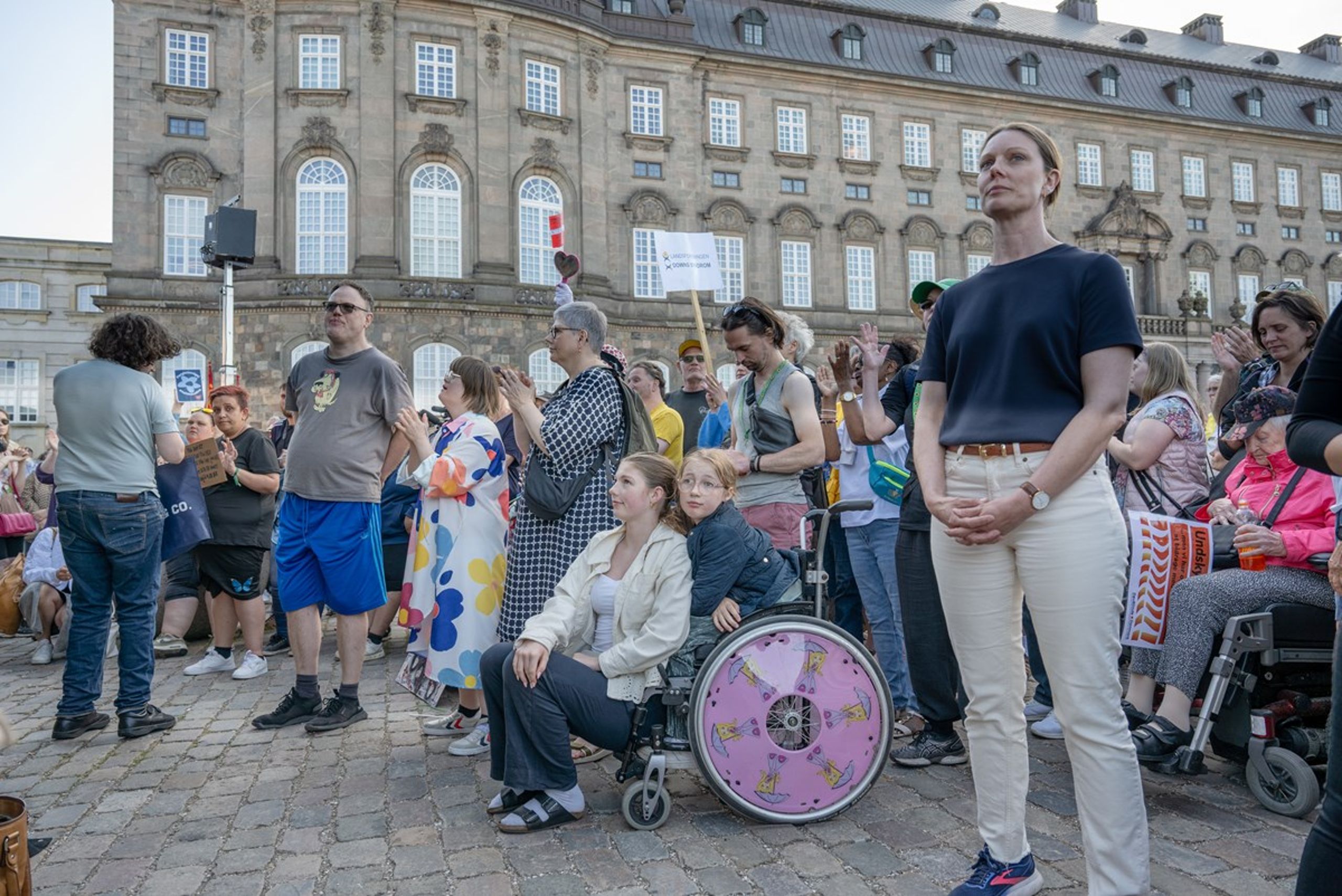 Handicapområdet fik meget opmærksomhed i forbindelse med den aftale, der blev indgået tidligere på året mellem regeringen og nogle af de øvrige partier - dog ikke ALT, som derfor vil bruge nogle af SSA-midlerne til næste år på at rette op på aftalen.&nbsp;