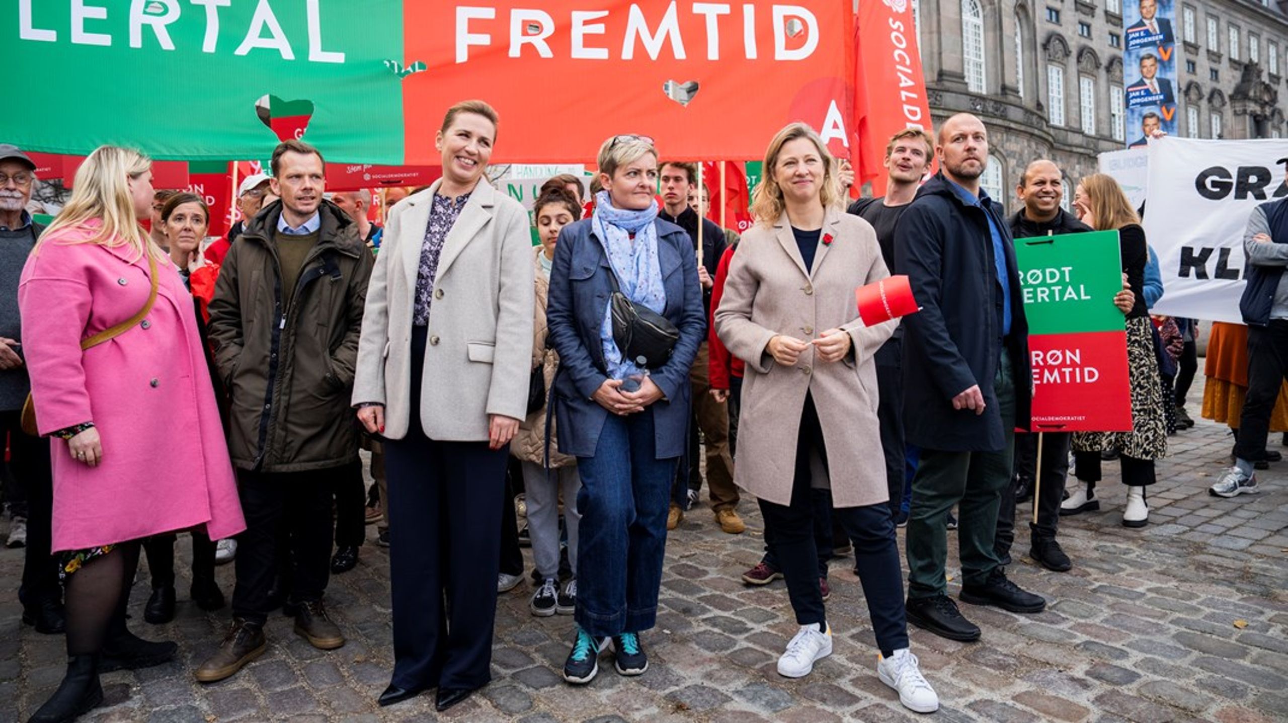 Med et historisk dårligt valgresultat og en udelukning fra indflydelse på eget budget formåede Sophie Hæstorp ikke at overbevise sit parti om, at hun kan generobre posten som overborgmester, skriver Carsten Mai.