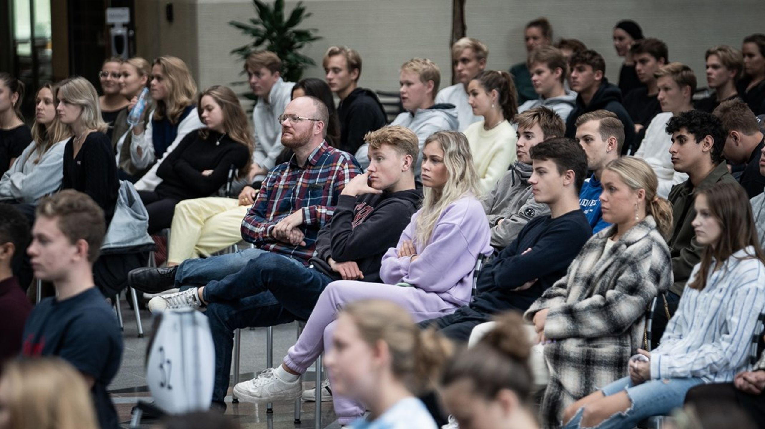 Det går ud over Roskildes unge, at de tilfældigvis bor et sted, hvor uddannelsesinstitutionerne er store,&nbsp;skriver borgmester og fire gymnasier.