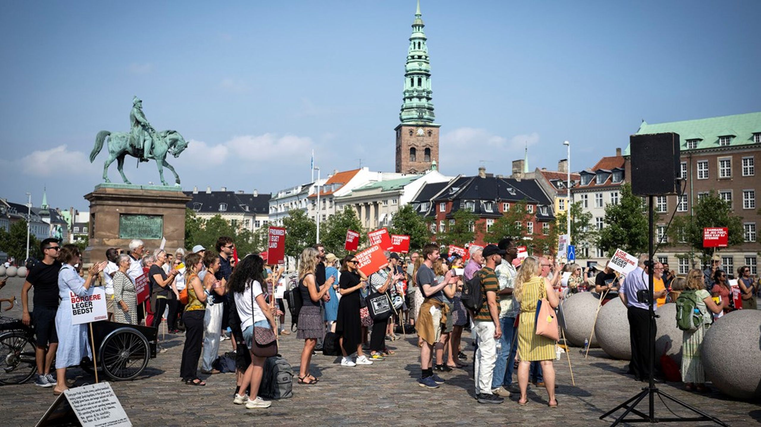 I en tid, hvor rettigheder er under pres globalt, er et kritisk civilsamfund, der baserer sig på viden og erfaring, vigtigere end nogensinde, skriver&nbsp;Helene Forsberg.