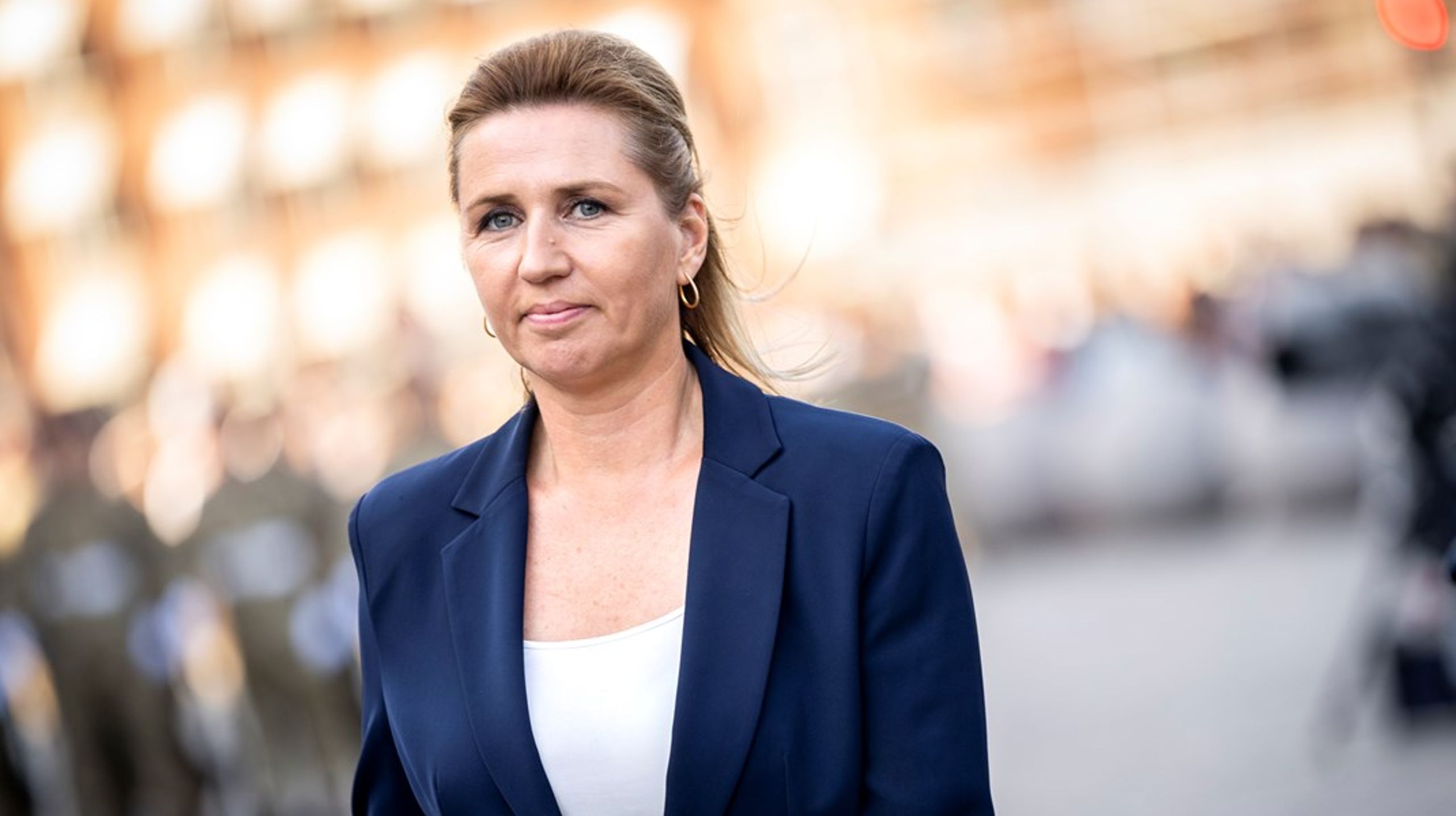 Mette Frederiksen er ved at skærpe Socialdemokratiets profil&nbsp;med et genfundet fokus på pension og velfærd, rets- og udlændingepolitik og et ønske om at løfte landdistrikterne, skriver&nbsp;Thomas Larsen.