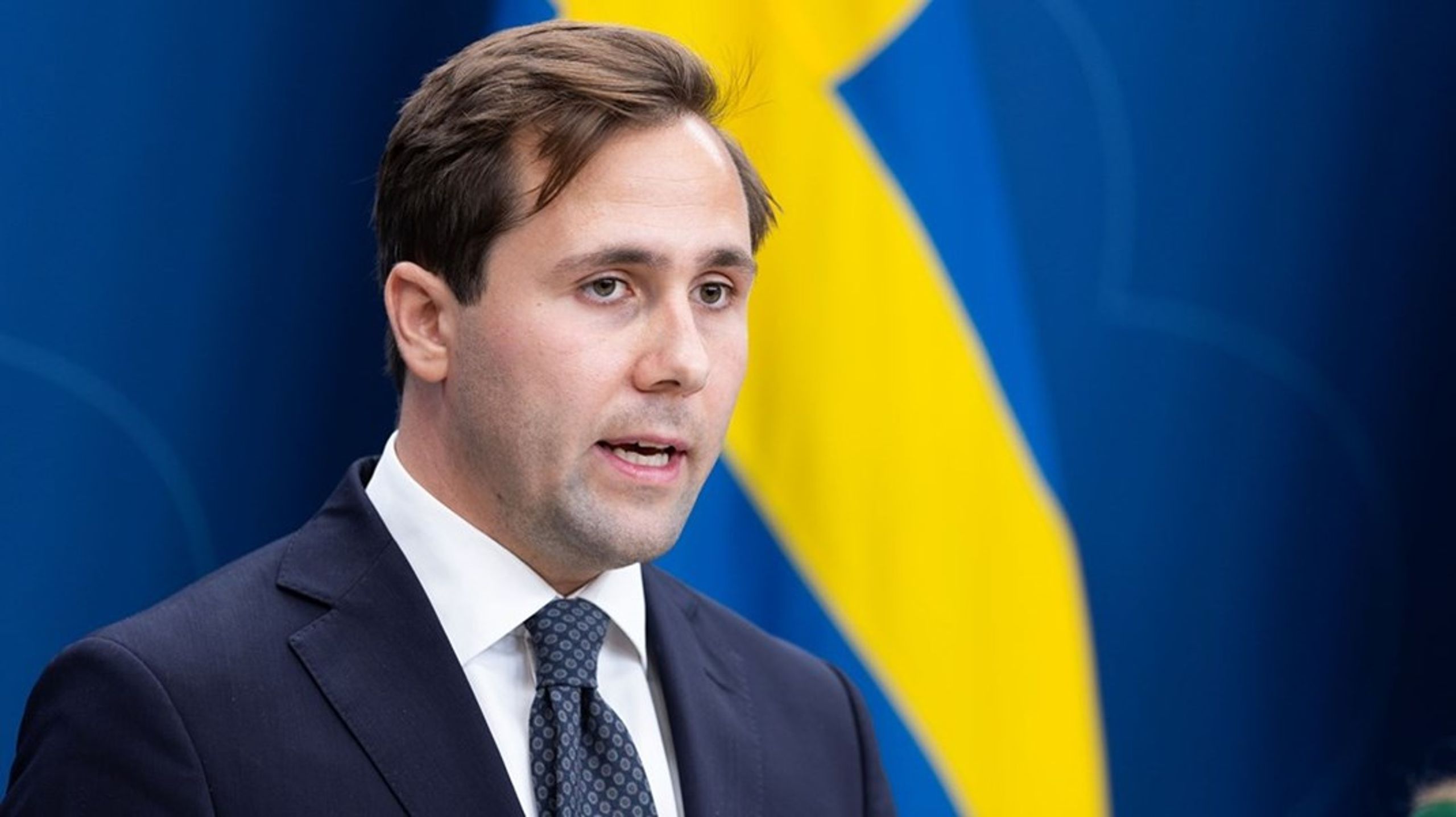 Sveriges udviklingsminister Benjamin Dousa (M) siger, at bistandsbudgettet tidligere er steget ’konstant uden videre kontrol eller prioritering’.