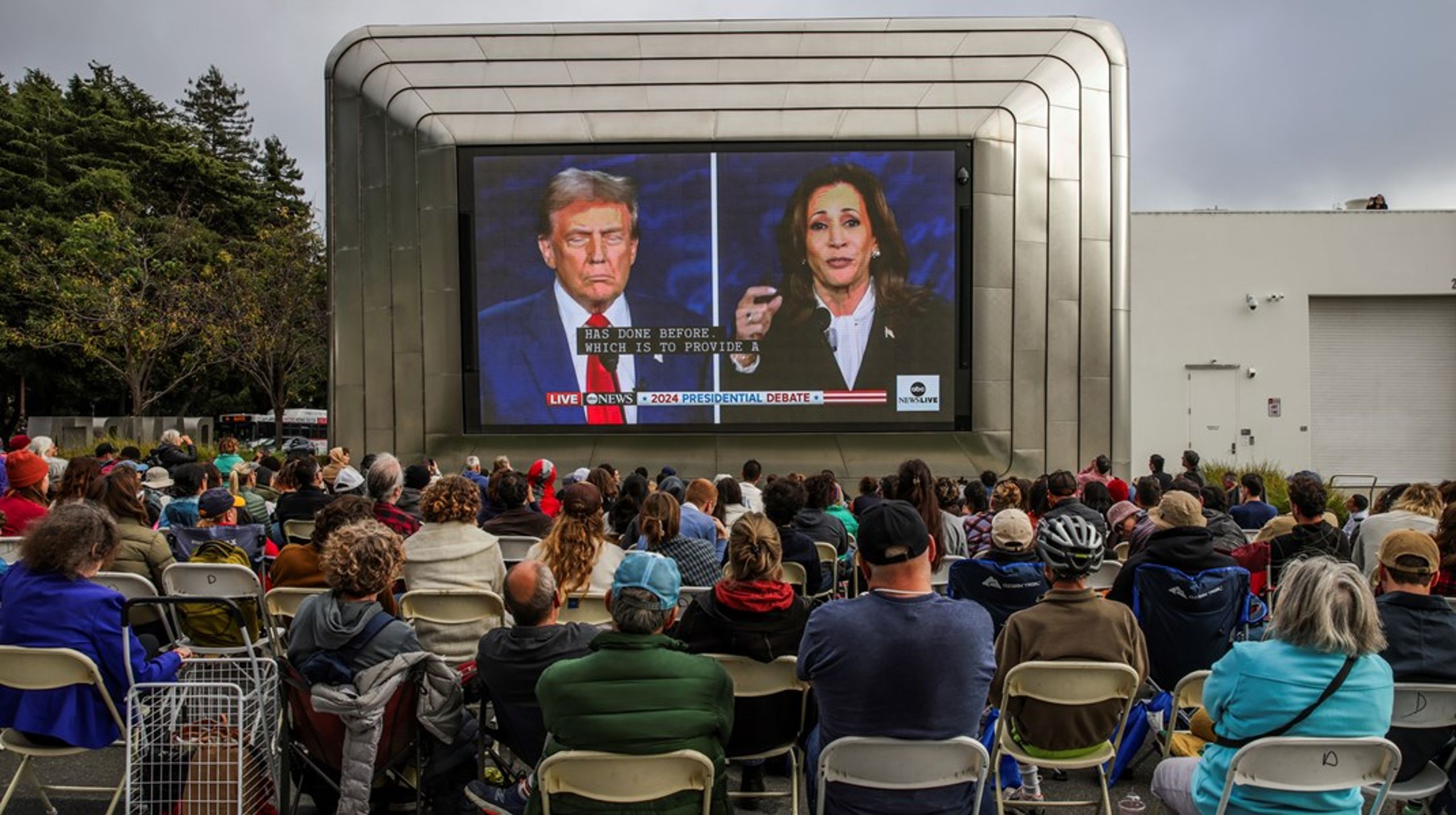 Med lige godt to uger til det amerikanske præsidentvalg mellem Donald Trump og Kamala Harris står meningsmålingerne så tæt, at det ikke er til at sige, hvem der bliver USA's næste præsident – eller hvilke konsekvenser det vil have.