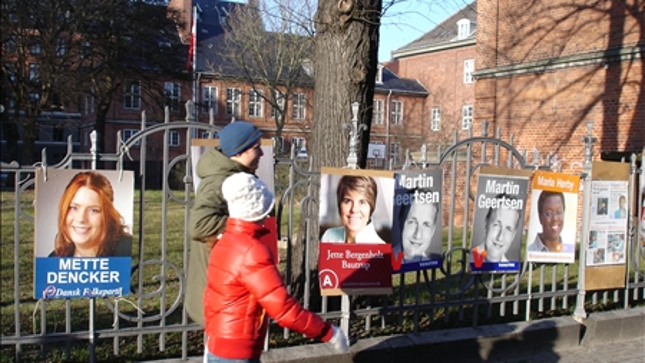 Der er m&#229;ske snart udsigt til friske valgplakater, da valgrygterne nu rumler p&#229; Christiansborg med knap 2 &#229;r tilbage af valgperioden.