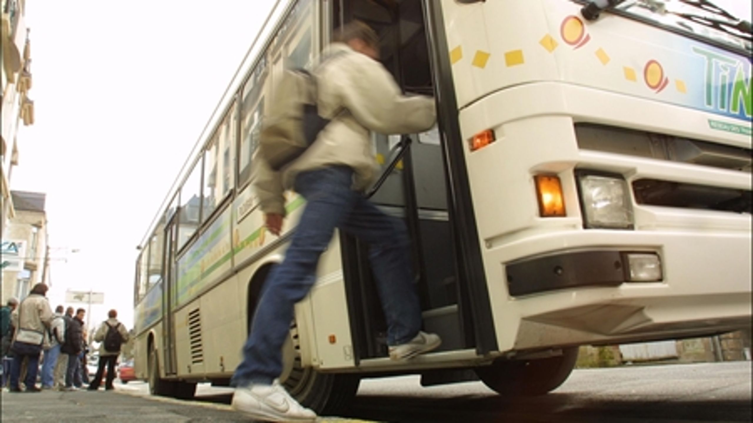 KL har ikke tiltro til, at kommunerne kan g&#248;re det gratis for borgerne at tage bussen.