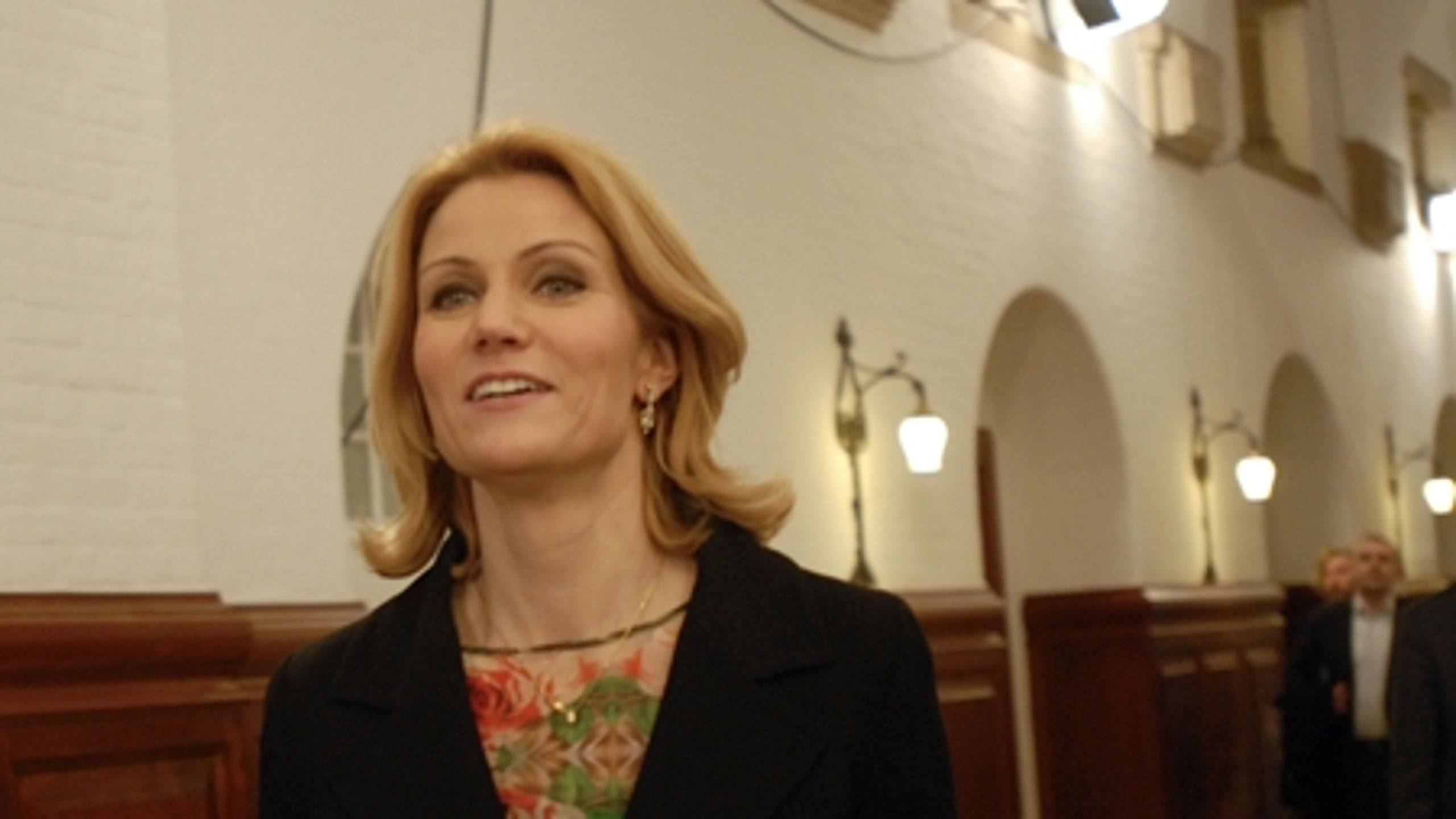 Helle Thorning-Schmidt (S) sl&#229;r fast, at hun st&#248;tter et forbud mod Hizb-ut-Tahrir, hvis Rigsadvokaten mener, der er grundlag for det. 