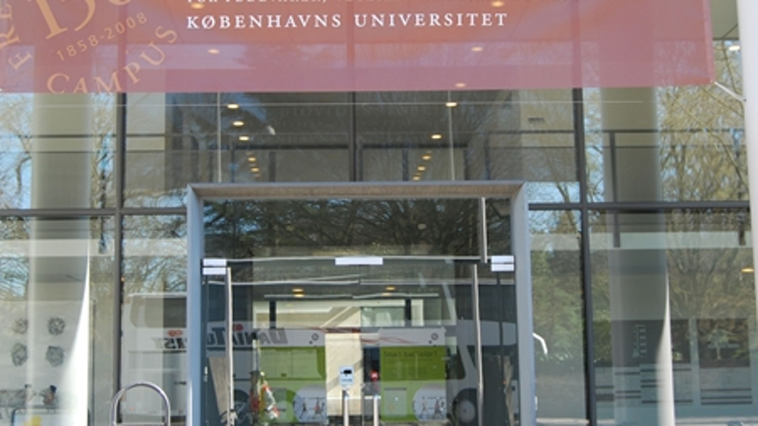 De fleste medunderskrivere kommer indtil videre fra K&#248;benhavns Universitet.