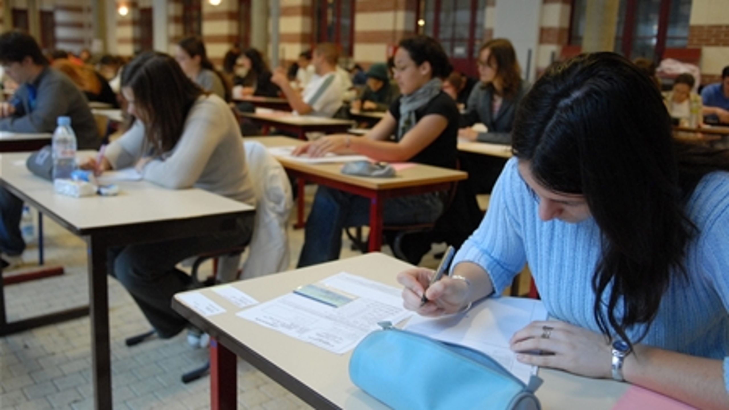 Antallet og typerne af eksaminer p&#229; gymnasiet er en af de ting, som partierne bag gymnasiereformen skal diskutere i de kommende uger.