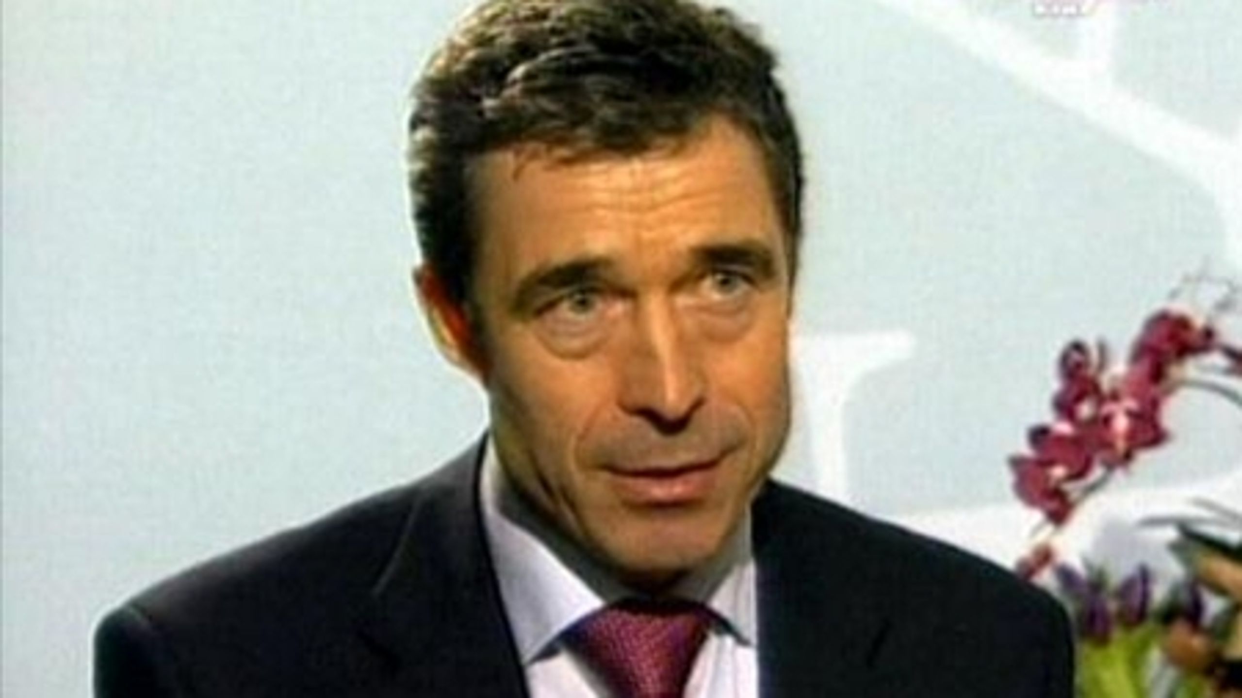 Vi skal finde balancen, sagde den kommende Nato-generalsekret&#230;r, Anders Fogh Rasmussen, til tyrkerne og den islamiske verden ved dagens dialogm&#248;de i Istanbul.