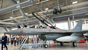 Udenrigschef: EU kan tage en del af regningen for Danmarks F-16-gave til Ukraine  