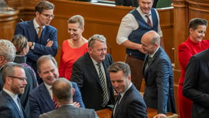 Venstre står til vælgerlussing, og Tesfaye overhaler Heunicke: Dyk ned i 15 grafer om dansk politik