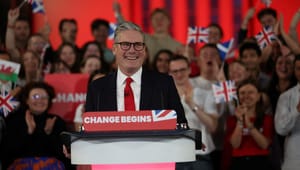 Magten skifter i Storbritannien: Labours Keir Starmer vinder valget og bliver ny premierminister