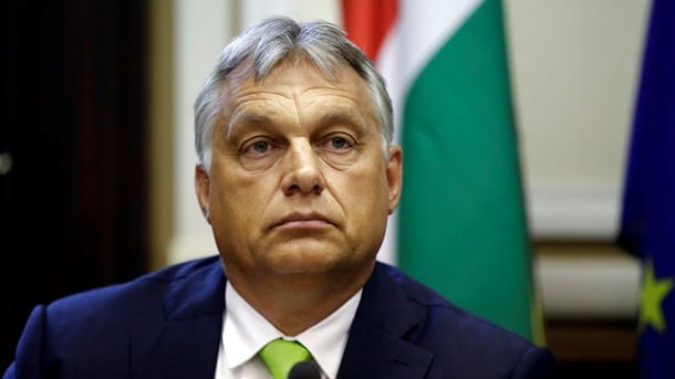 Historisk flertal i EU-Parlamentet vil bruge EU's store demokrati-hammer mod Ungarn