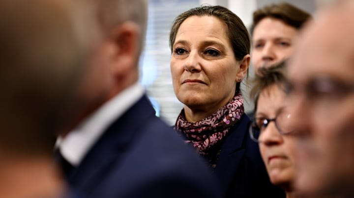 Minister sender lovforslag om besparelser i høring med frist på en uge – uacceptabelt, lyder det fra gul fagforening